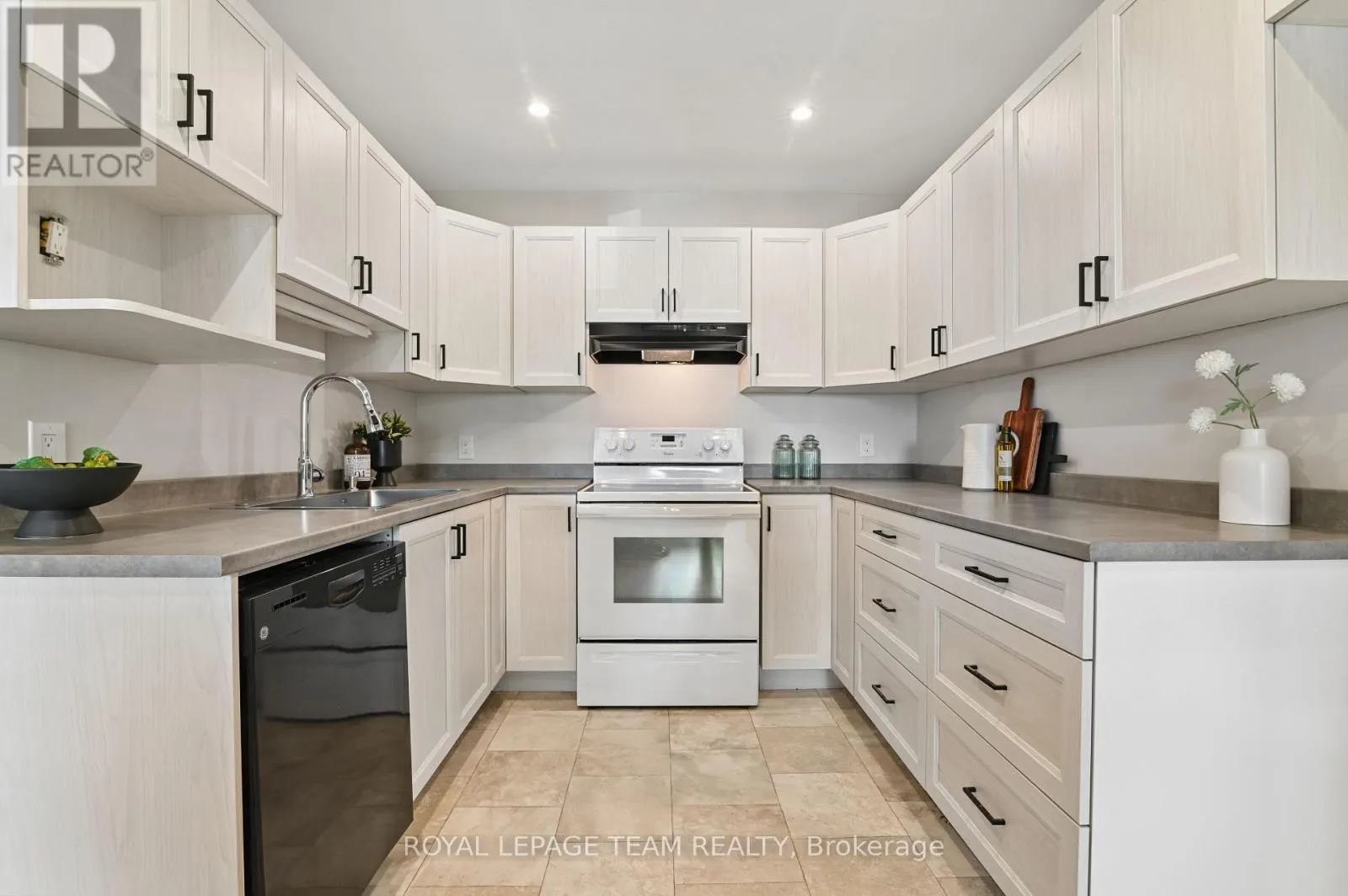 116 HERITAGE PLACE
