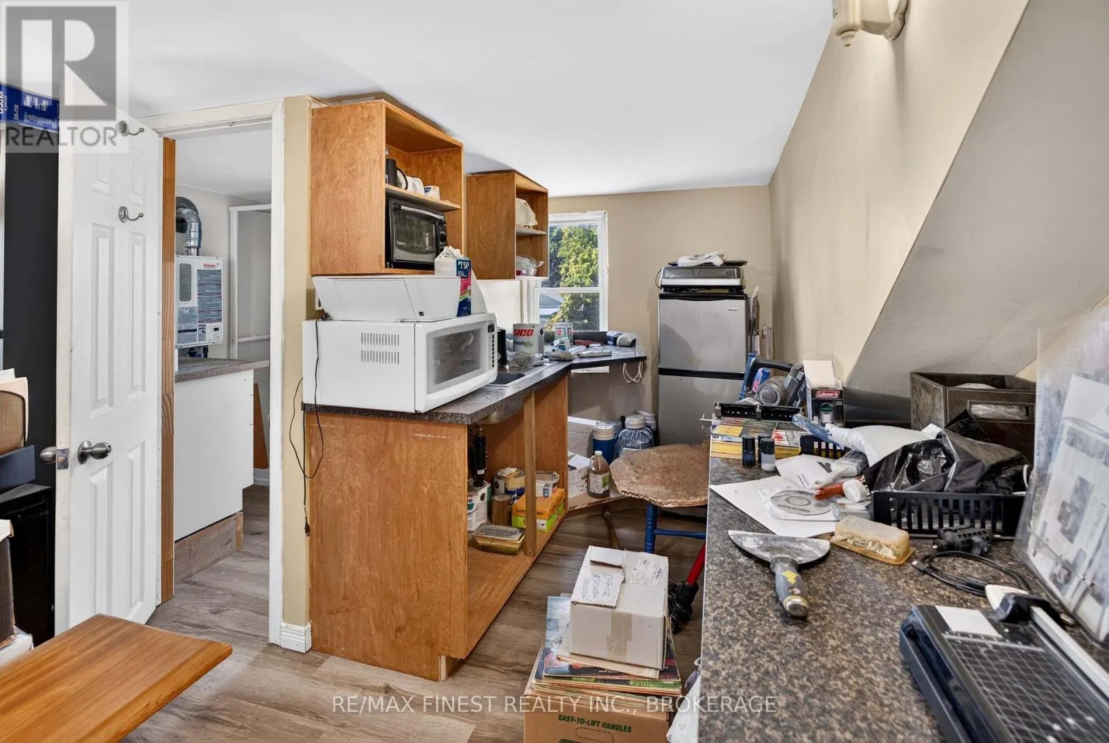 1069 SUNNYSIDE ROAD