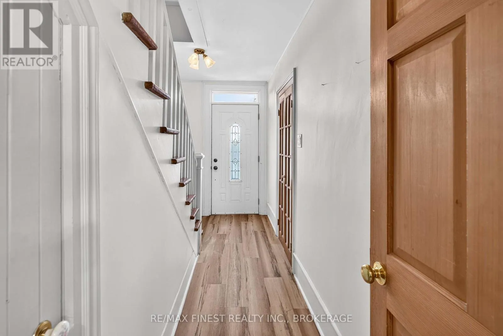 1069 SUNNYSIDE ROAD