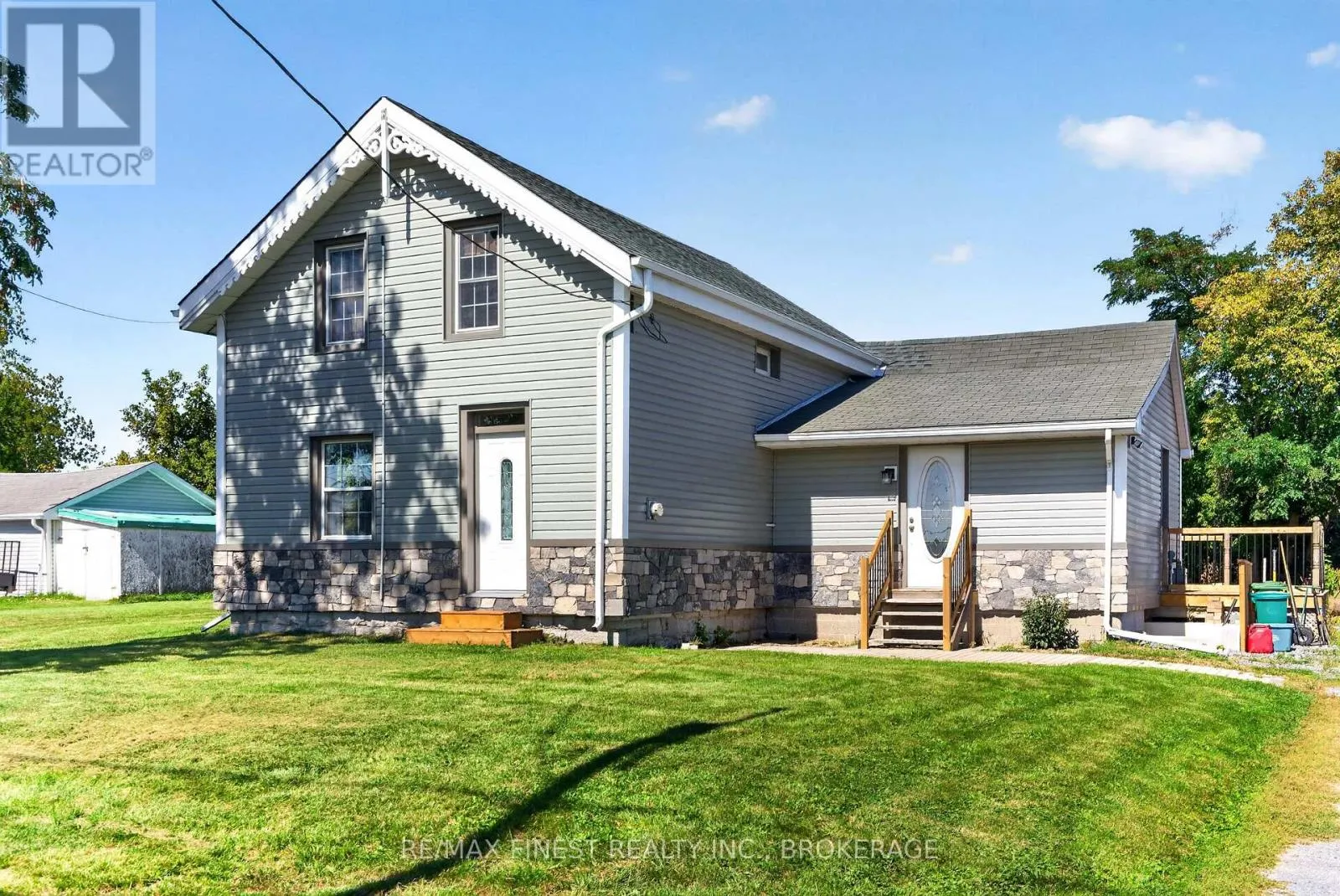 1069 SUNNYSIDE ROAD