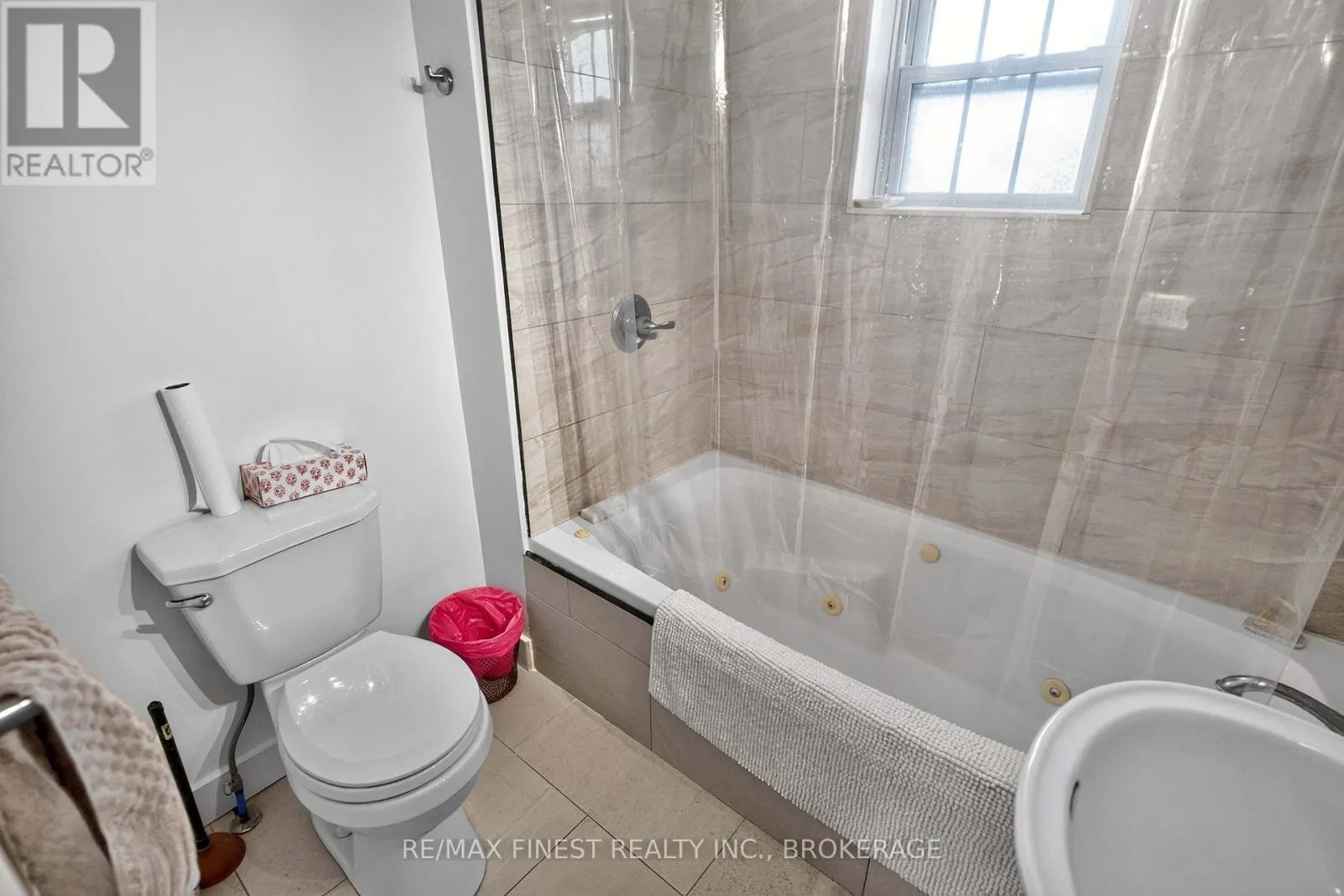 1069 SUNNYSIDE ROAD
