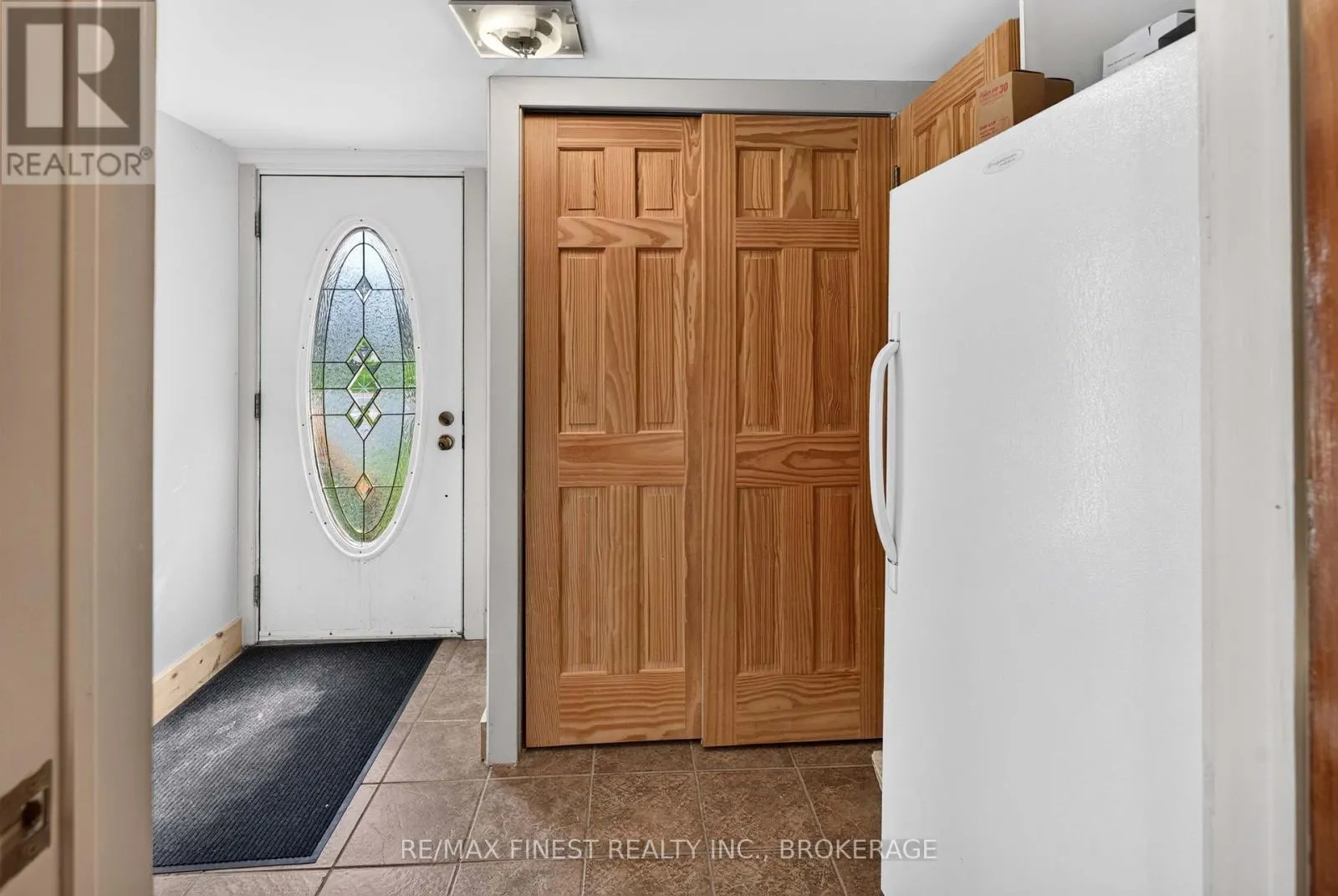 1069 SUNNYSIDE ROAD