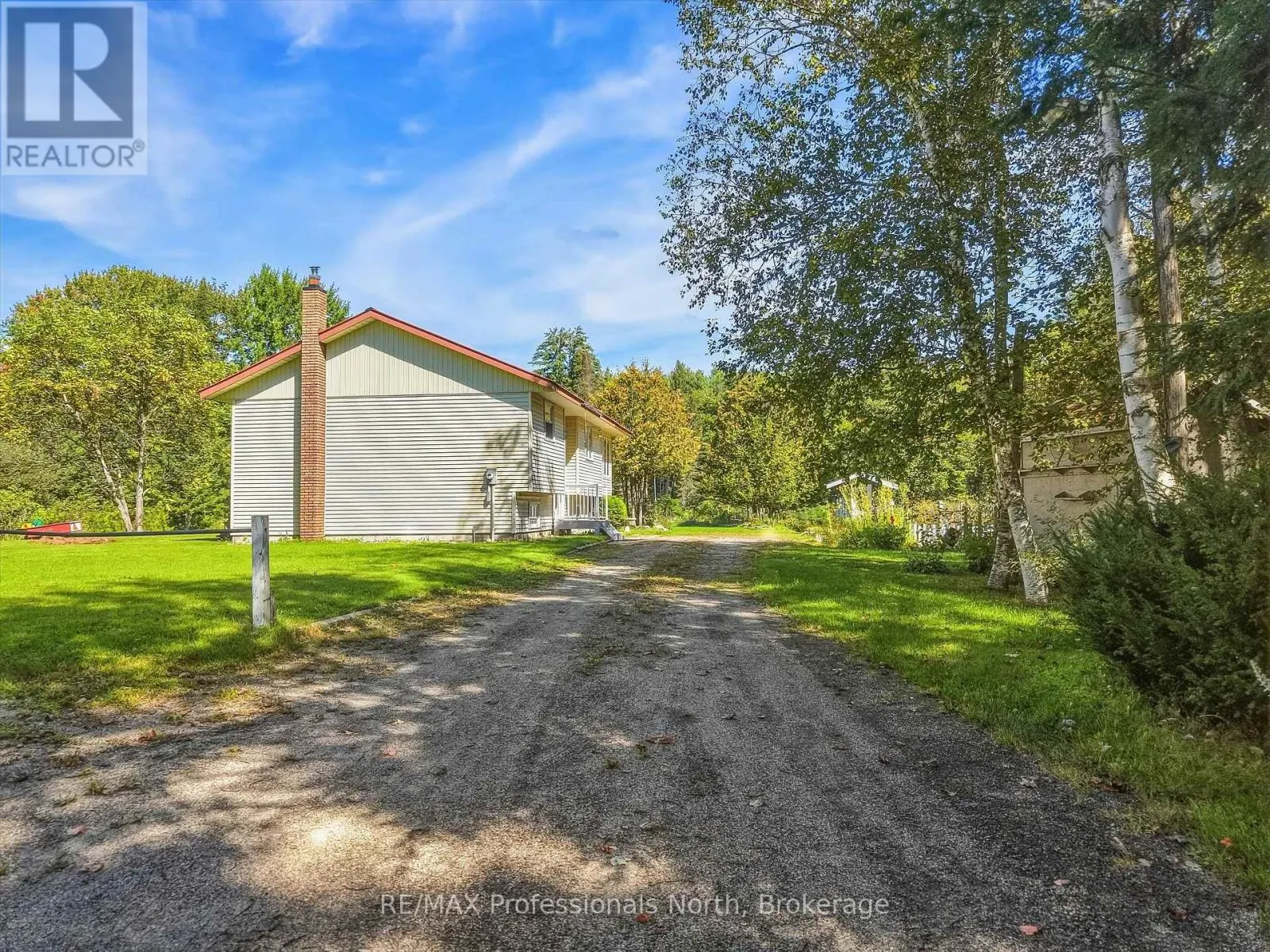 1035 SHERWOOD FOREST ROAD