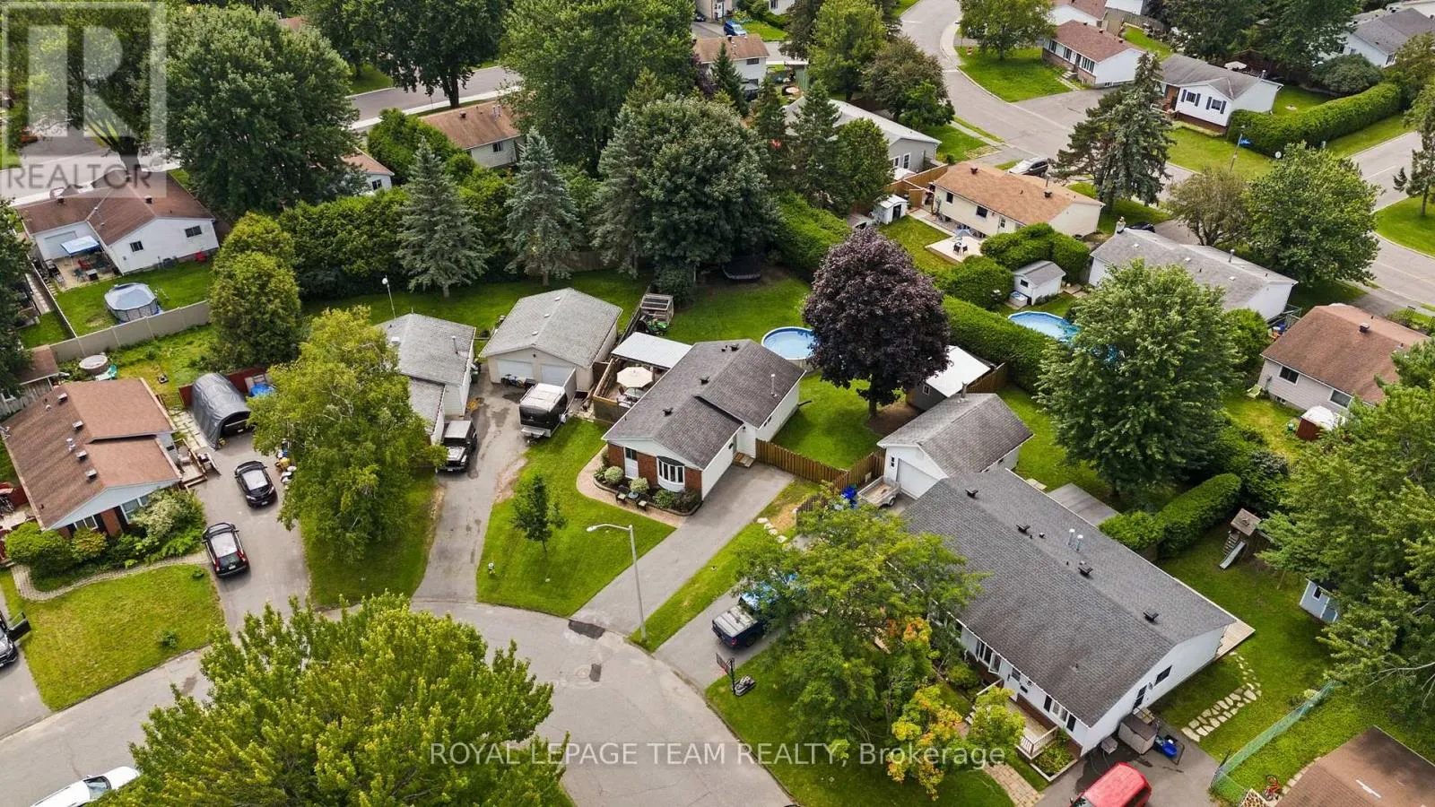 27 BALLANTRAE WAY