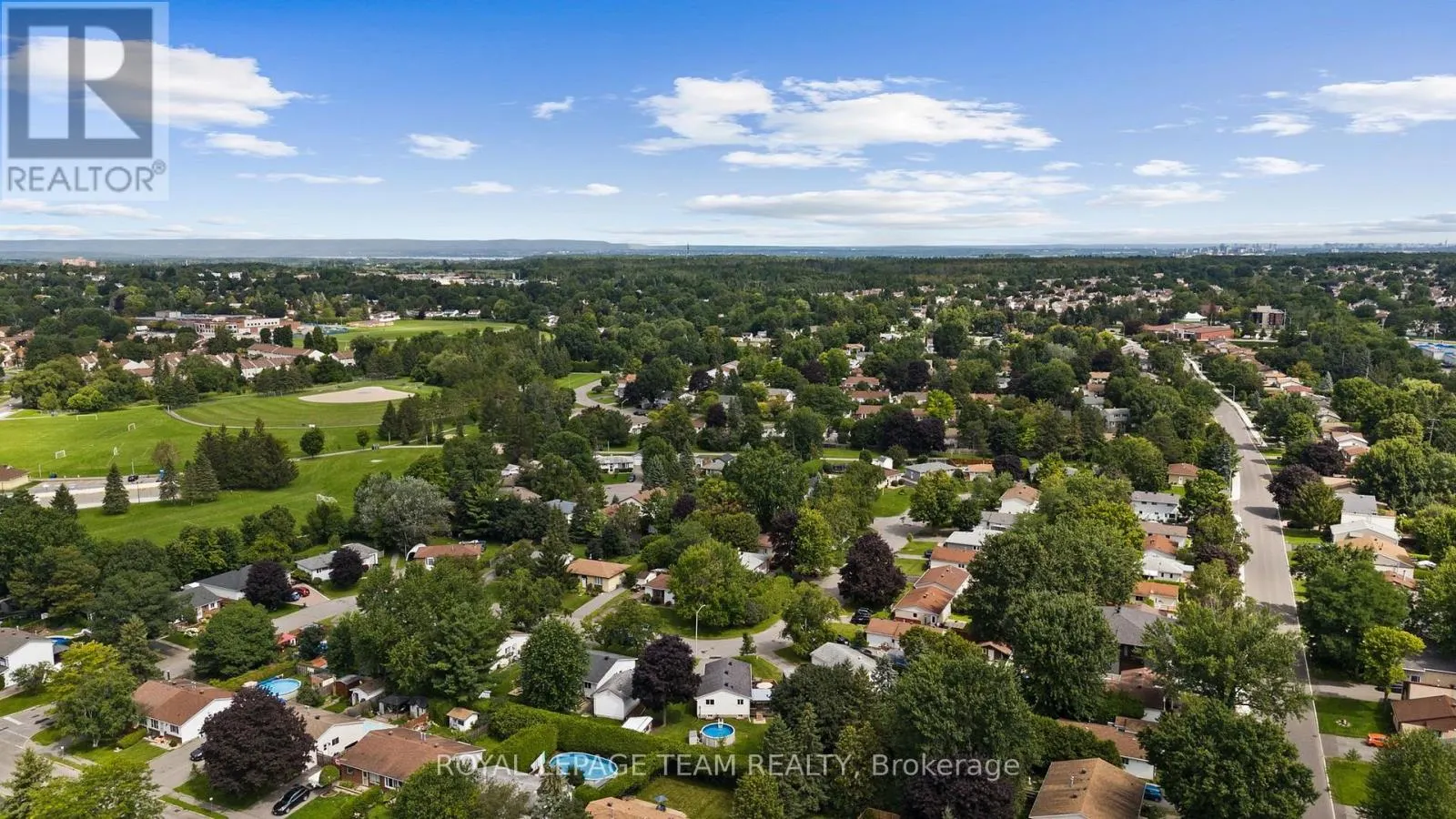 27 BALLANTRAE WAY