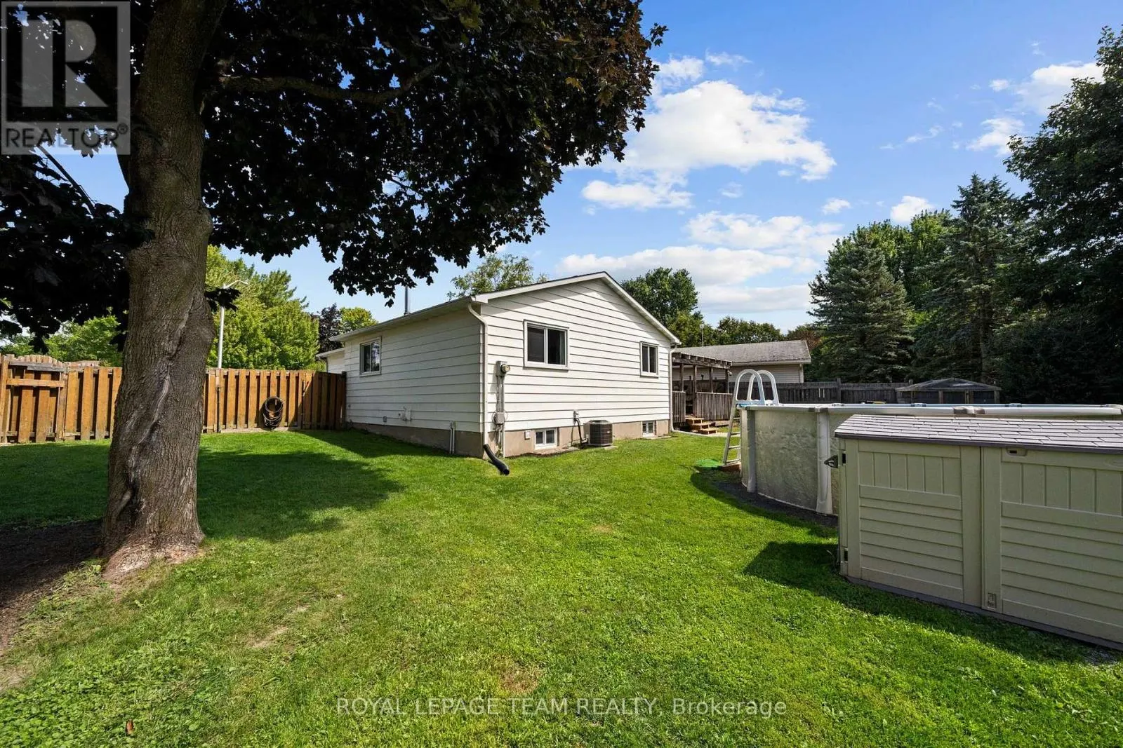 27 BALLANTRAE WAY