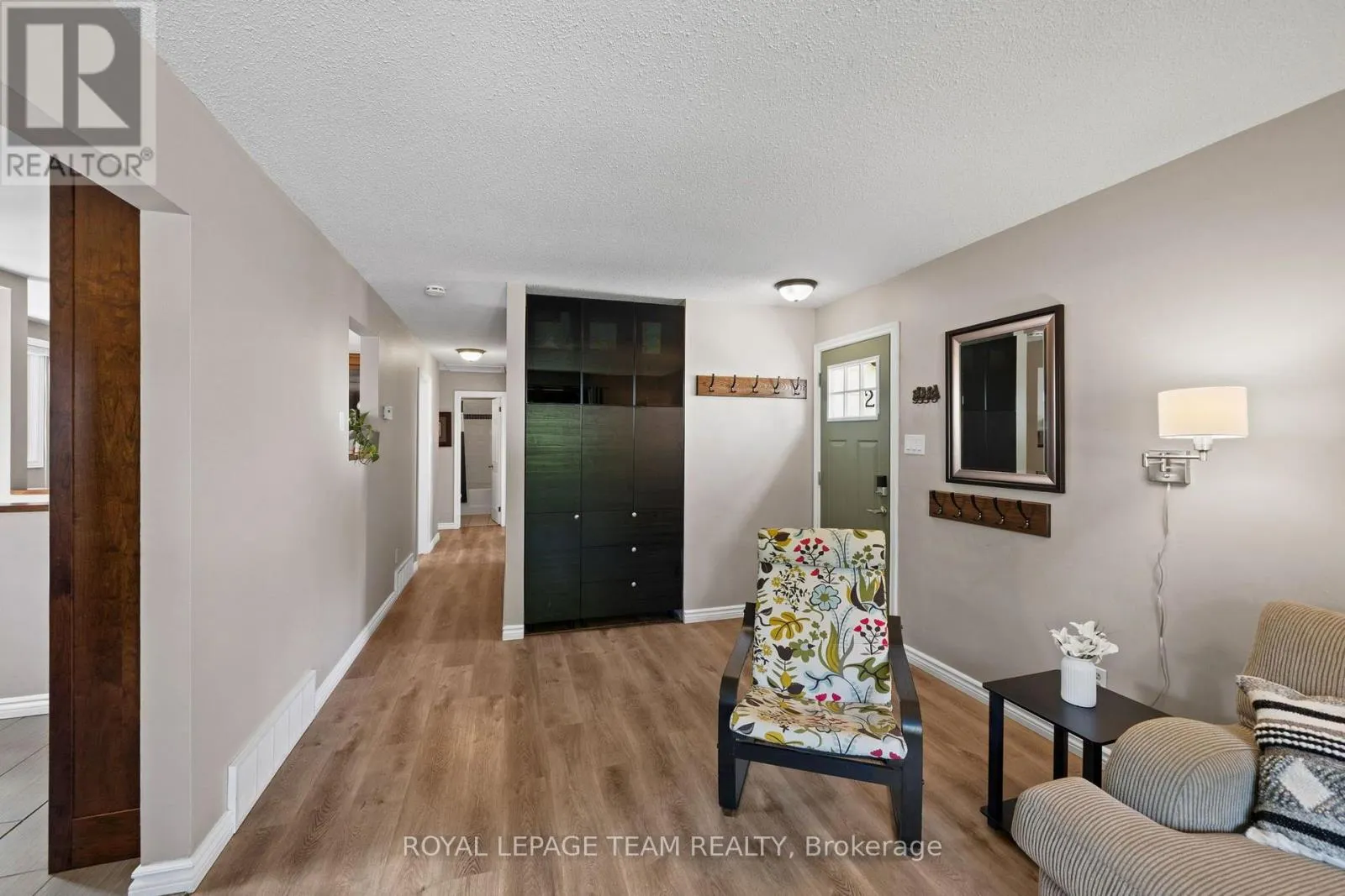 27 BALLANTRAE WAY