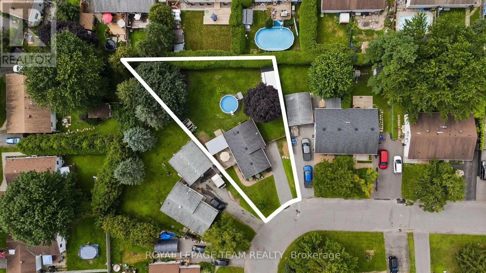 27 BALLANTRAE WAY