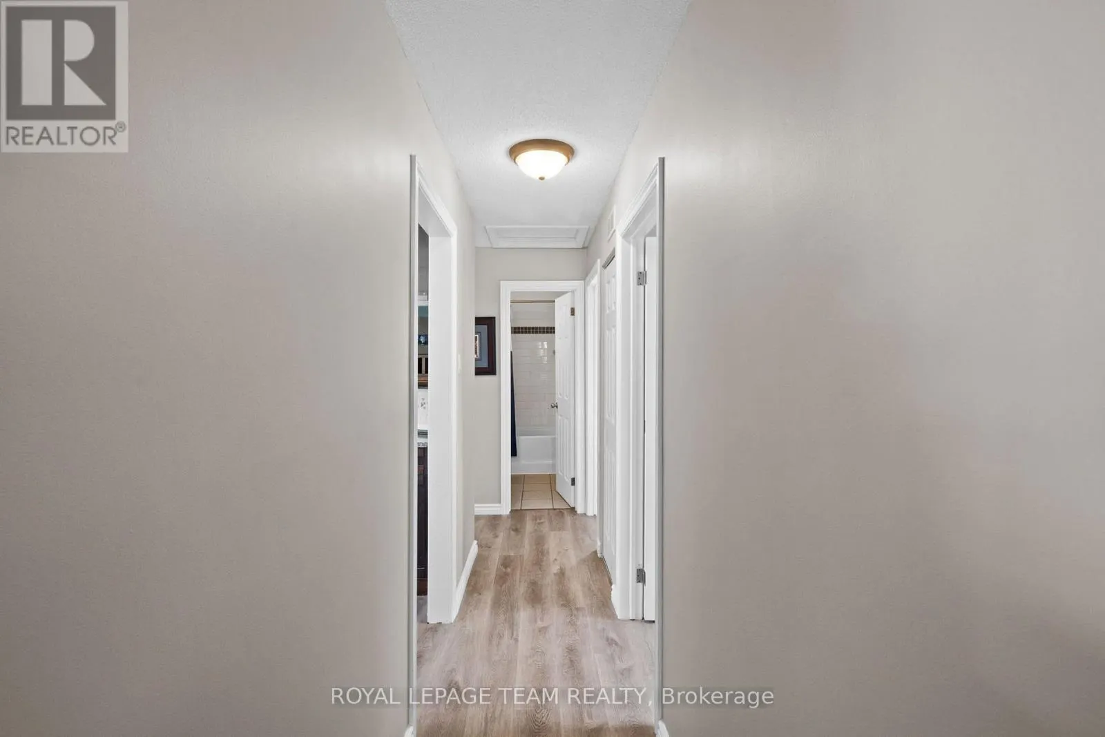 27 BALLANTRAE WAY