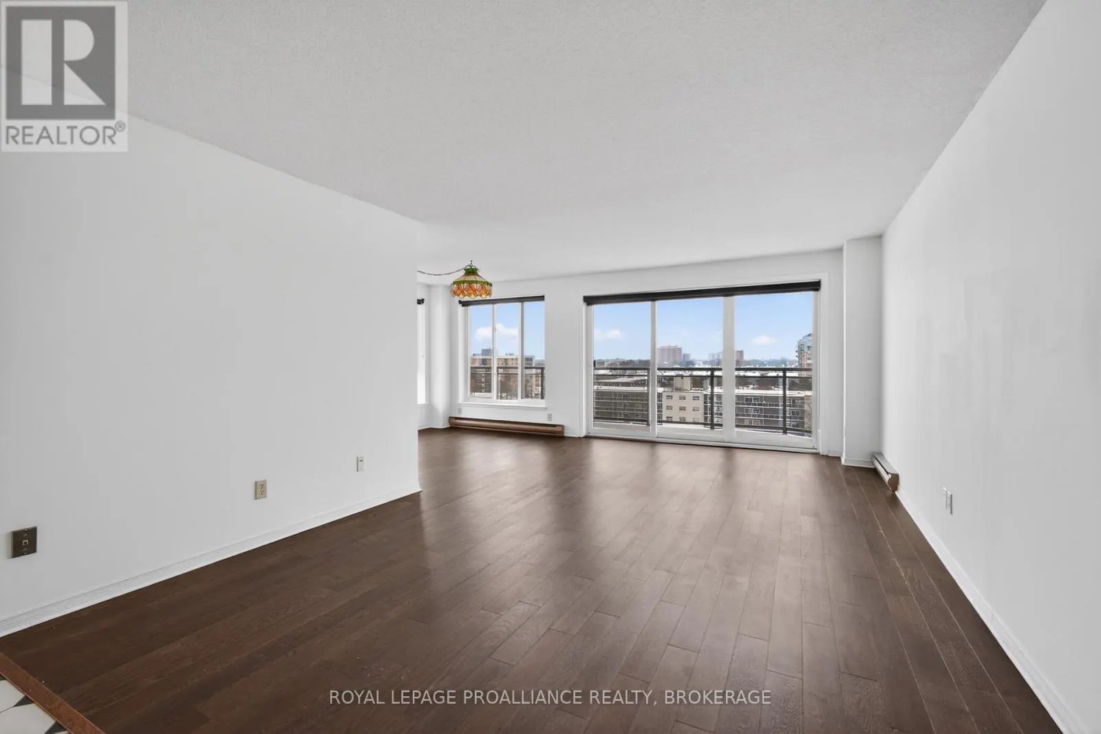 1006 - 257 BATH ROAD #1006