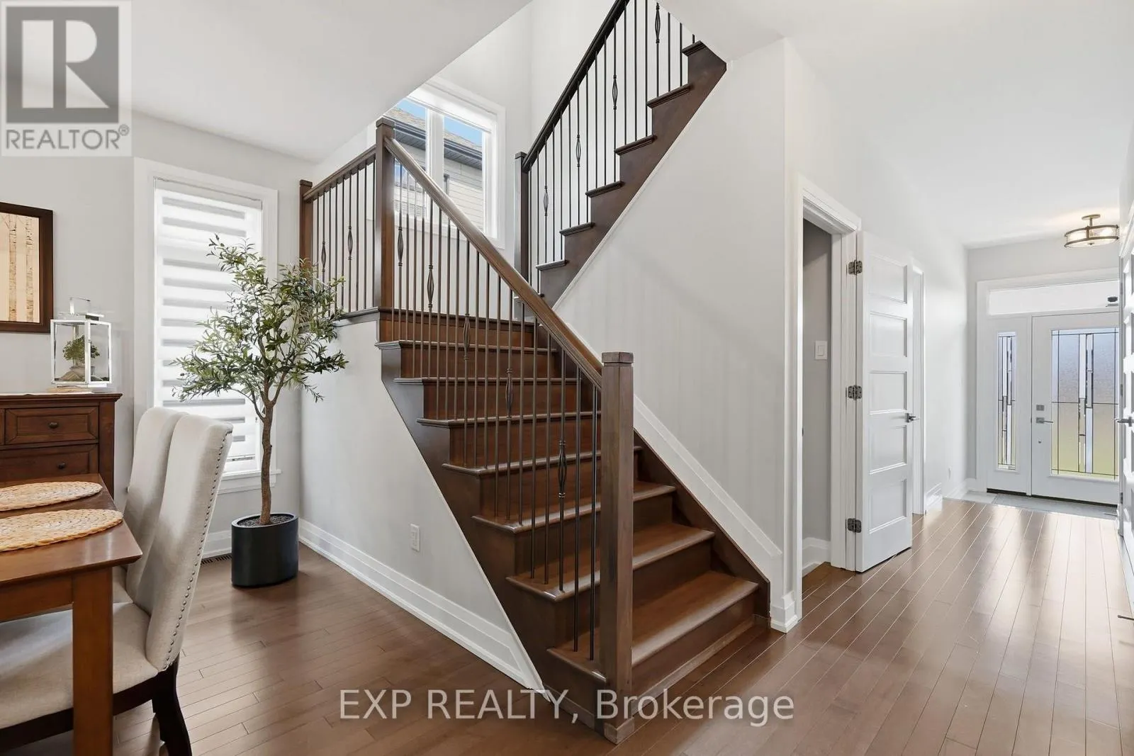 382 DORE STREET
