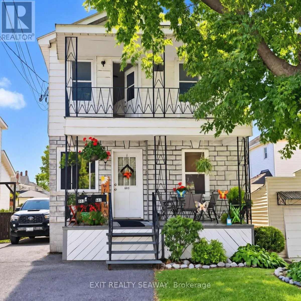 603 WALTON STREET
