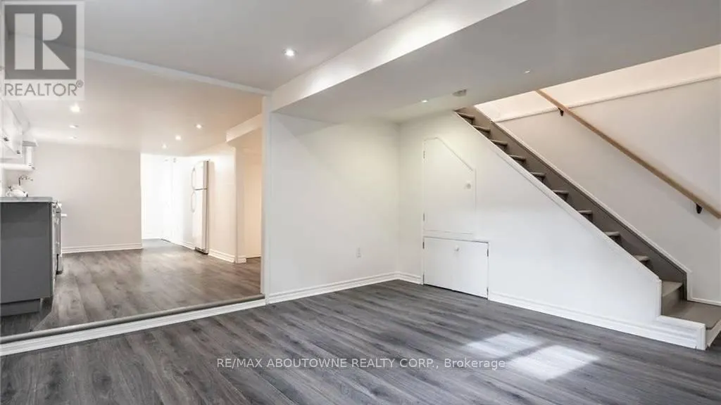 43 CROOKS STREET