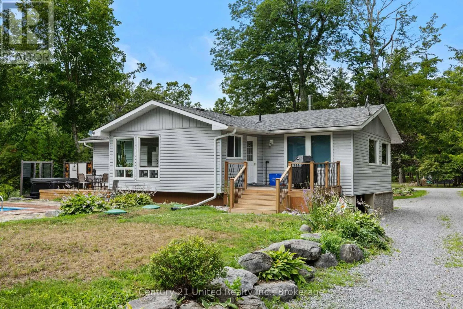 25 SUGARBUSH BOULEVARD