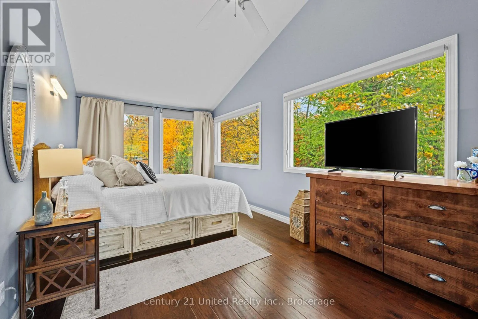 25 SUGARBUSH BOULEVARD