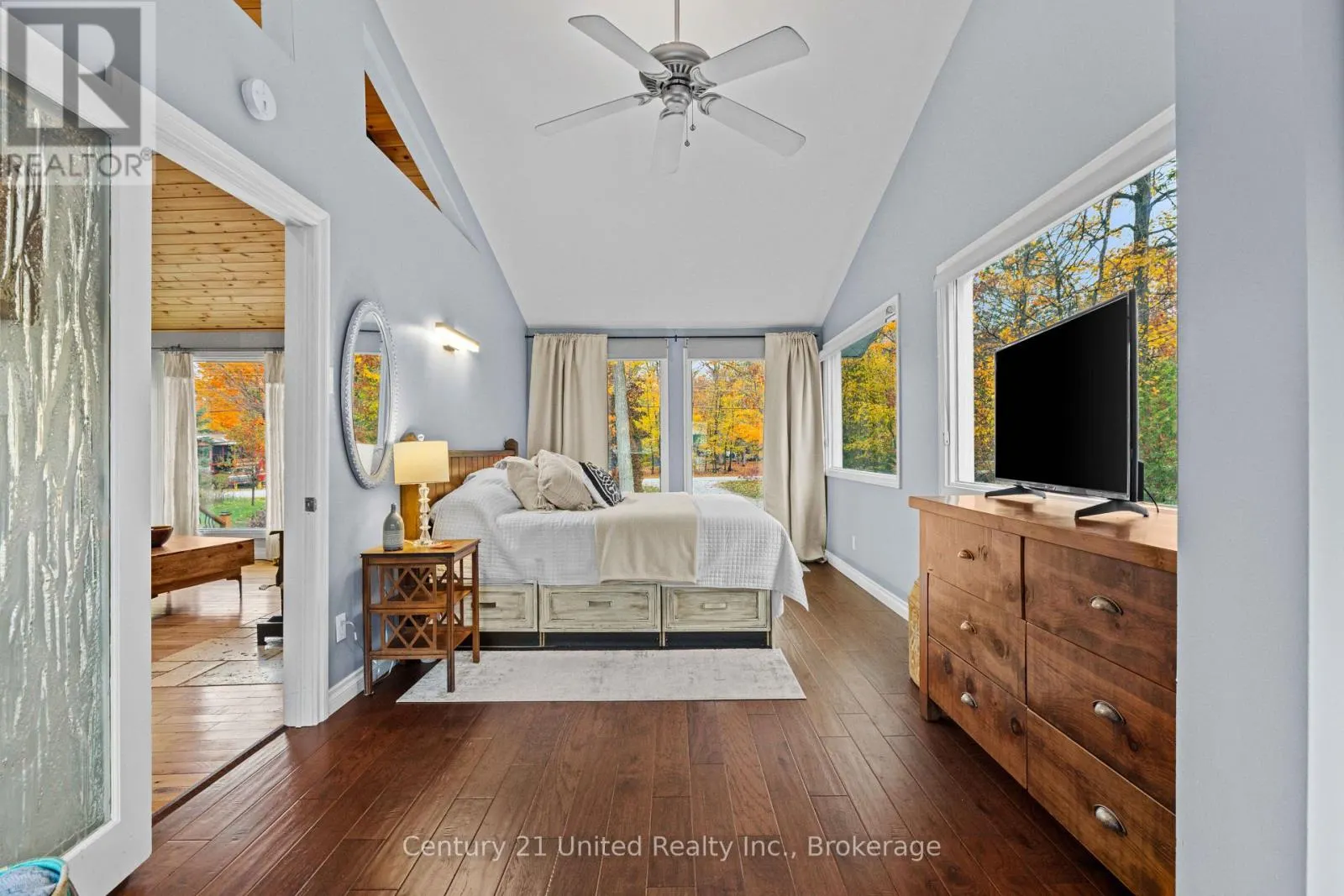 25 SUGARBUSH BOULEVARD