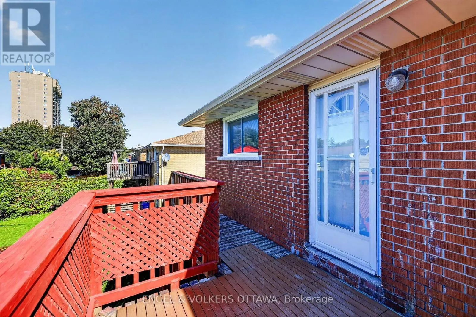 B - 1132 CLYDE AVENUE