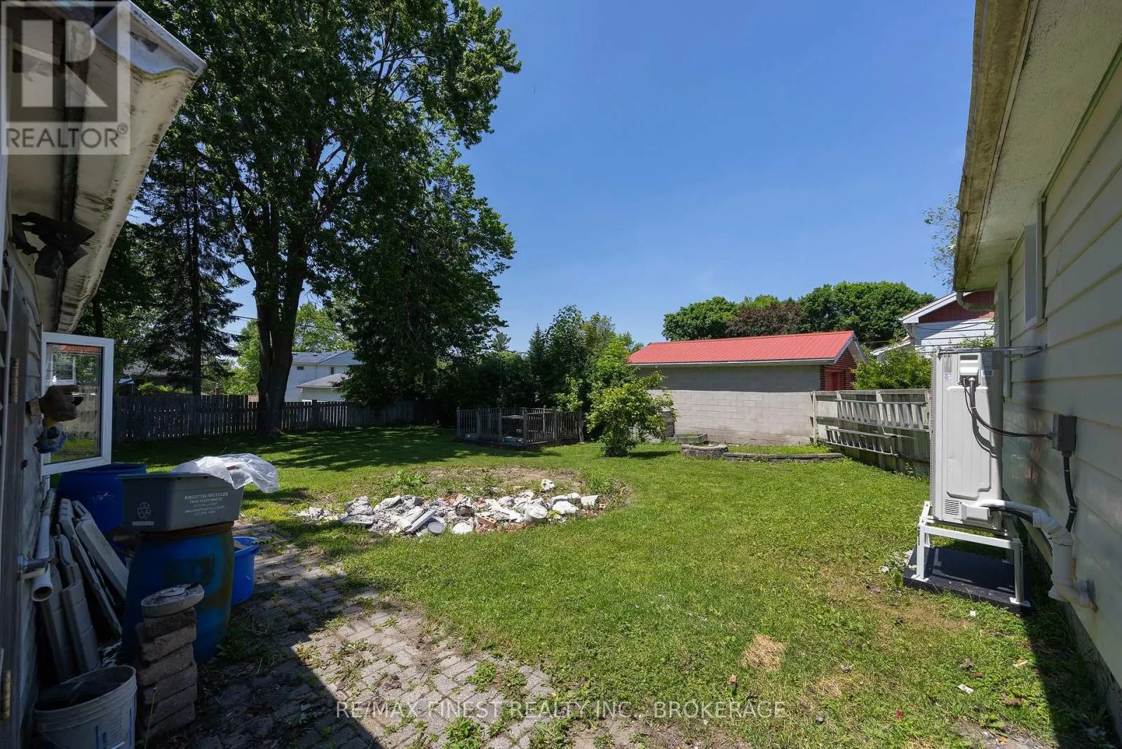 734 PORTSMOUTH AVENUE