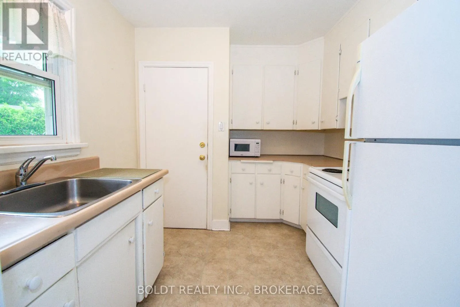 25 ELM RIDGE DRIVE