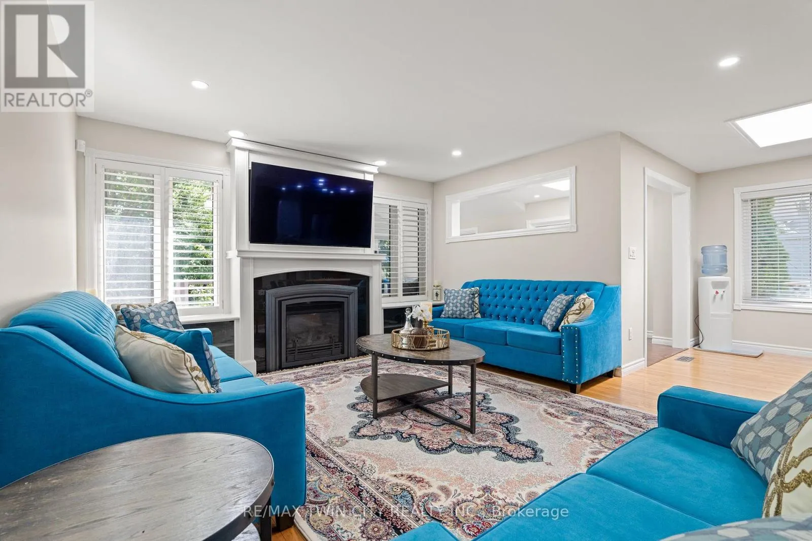 648 BAYHAMPTON CRESCENT