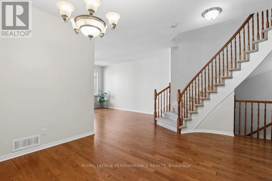 185 HORNCHURCH LANE