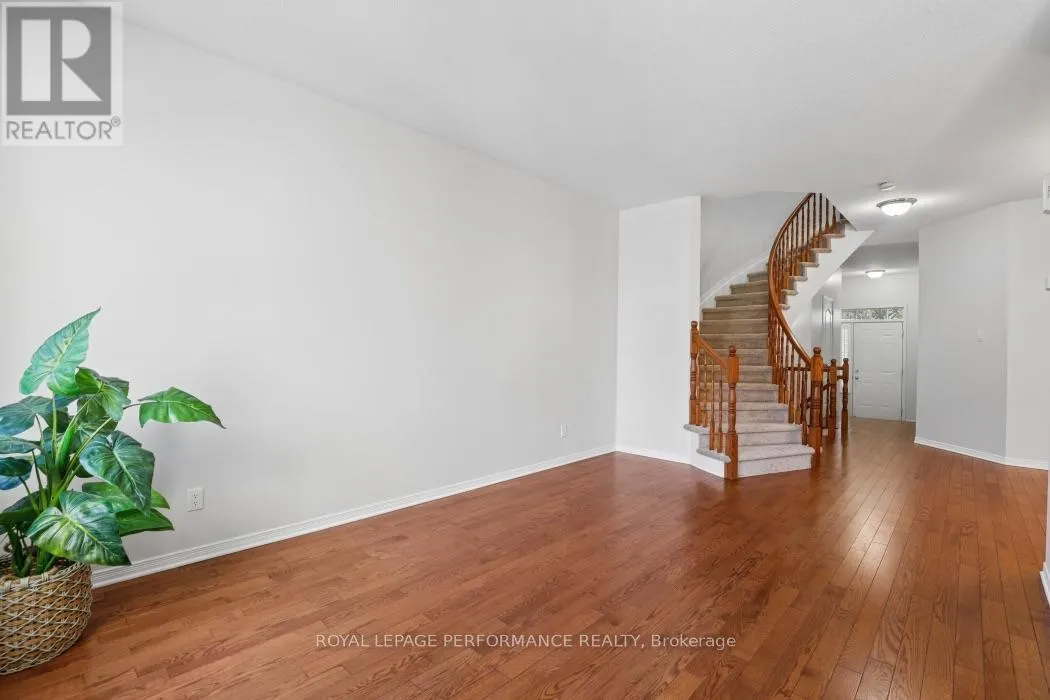 185 HORNCHURCH LANE