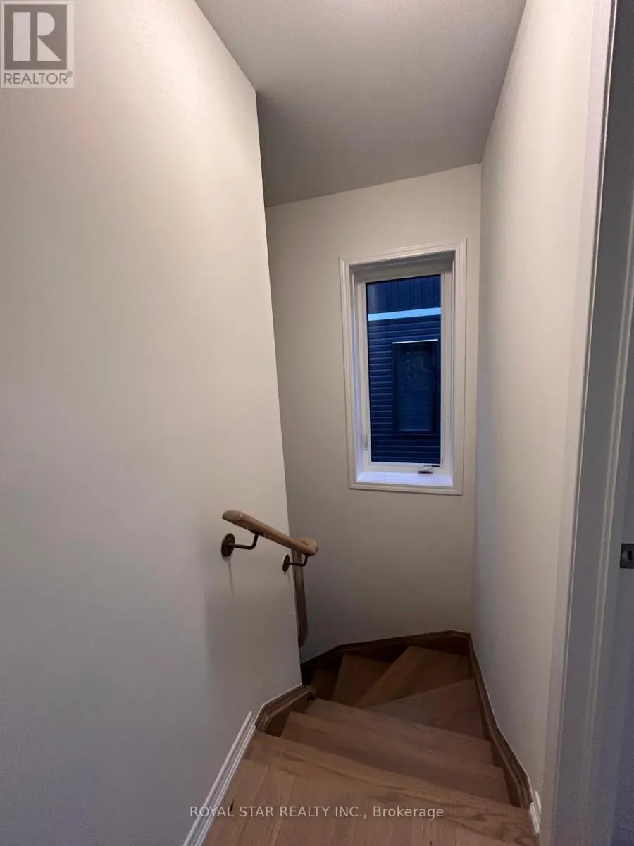 8 BASKETT STREET
