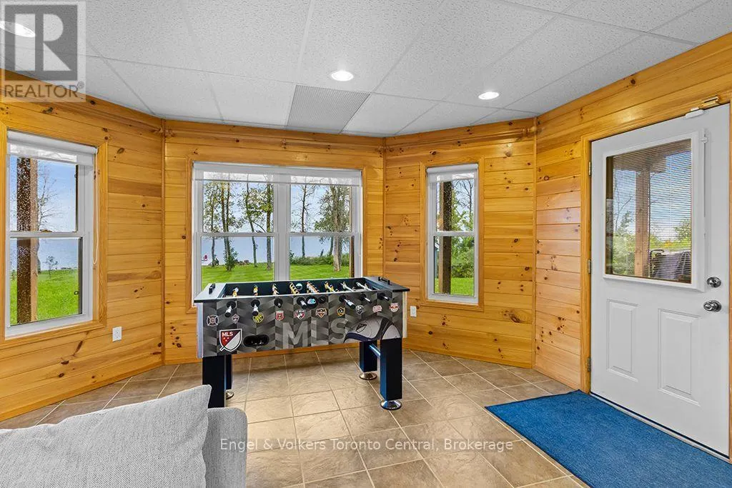 172 QUEENS BUSH DR DRIVE