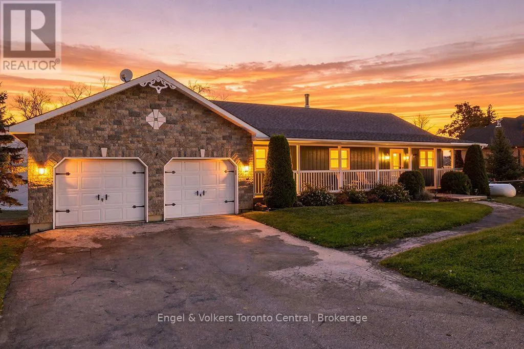 172 QUEENS BUSH DR DRIVE