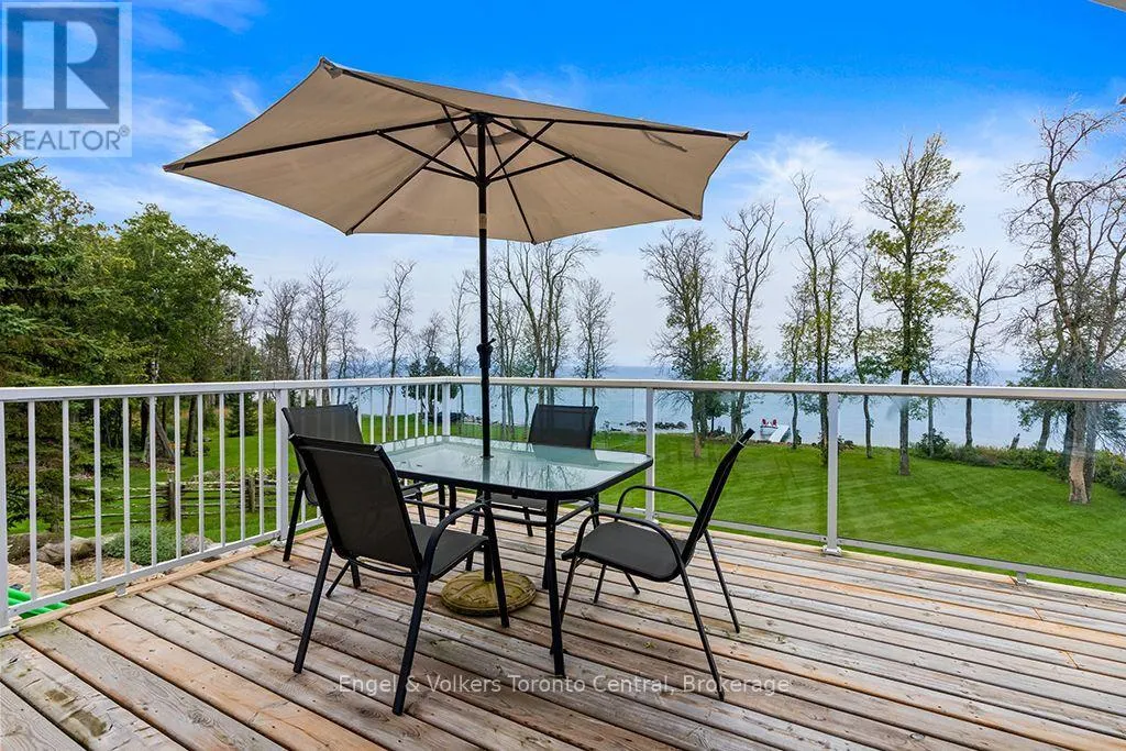 172 QUEENS BUSH DR DRIVE