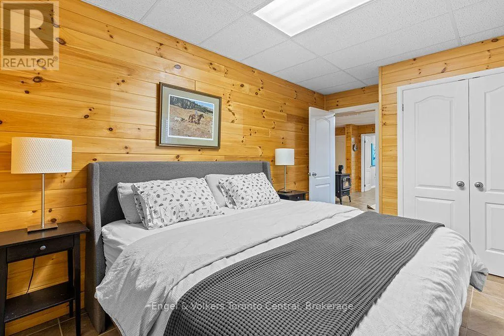 172 QUEENS BUSH DR DRIVE