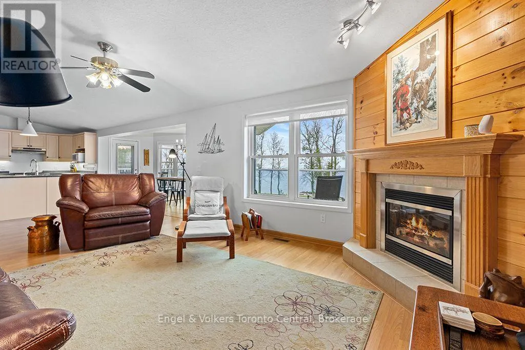 172 QUEENS BUSH DR DRIVE