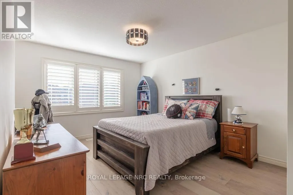 4050 BUSH CRESCENT