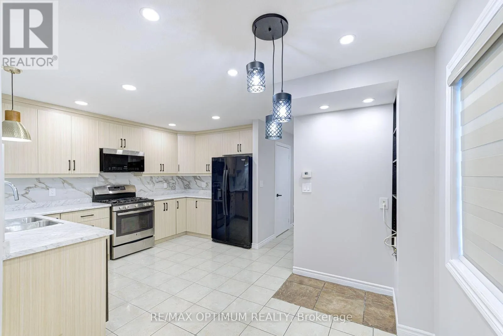 345 DALHOUSIE STREET