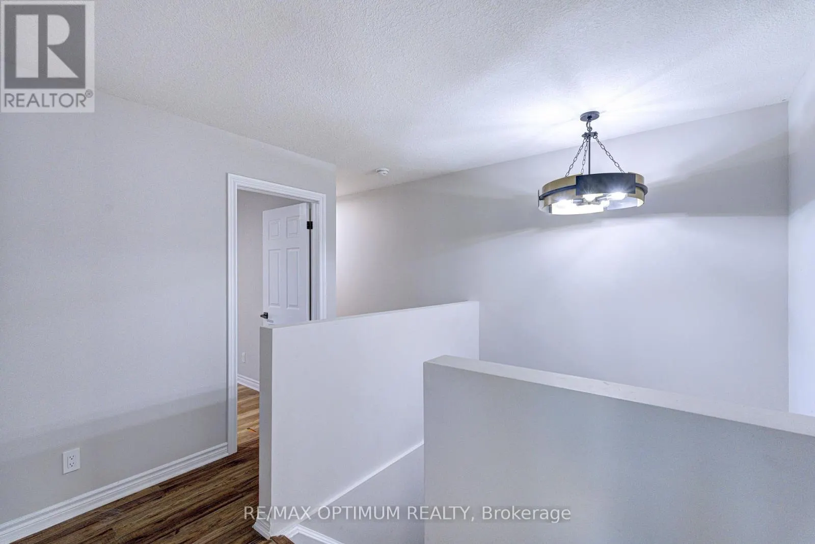 345 DALHOUSIE STREET
