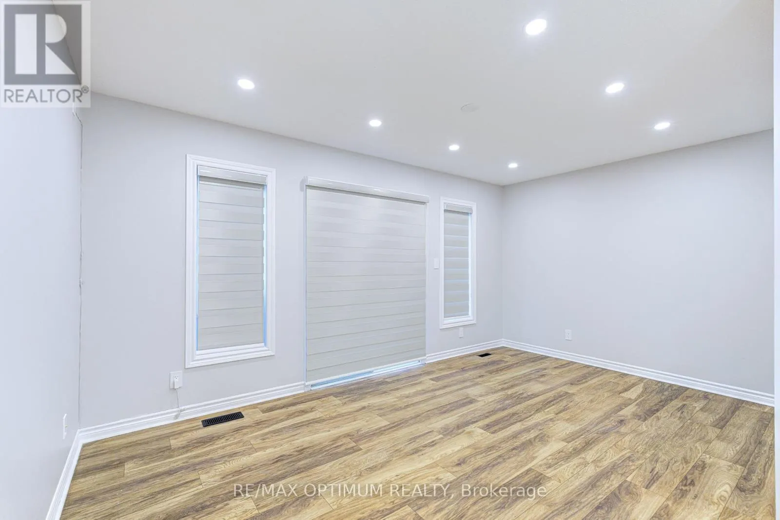 345 DALHOUSIE STREET