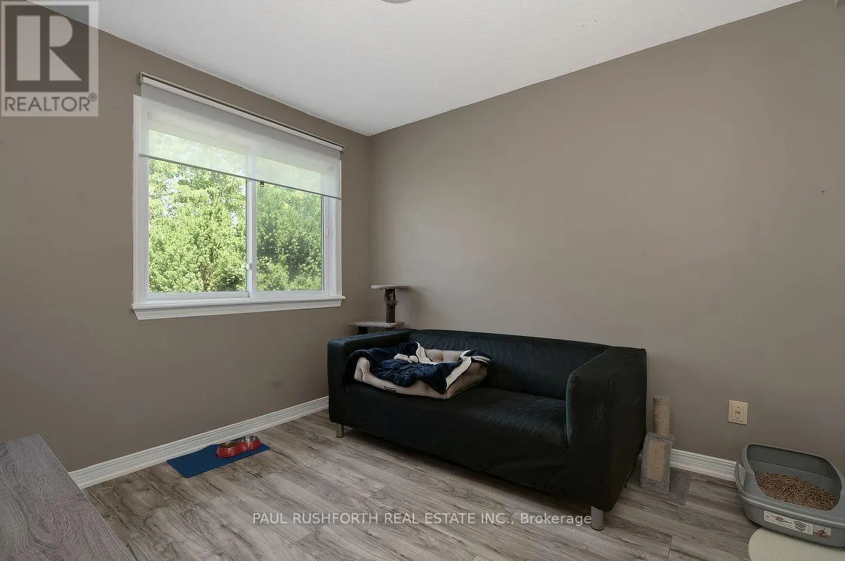 29 GRENADIER WAY