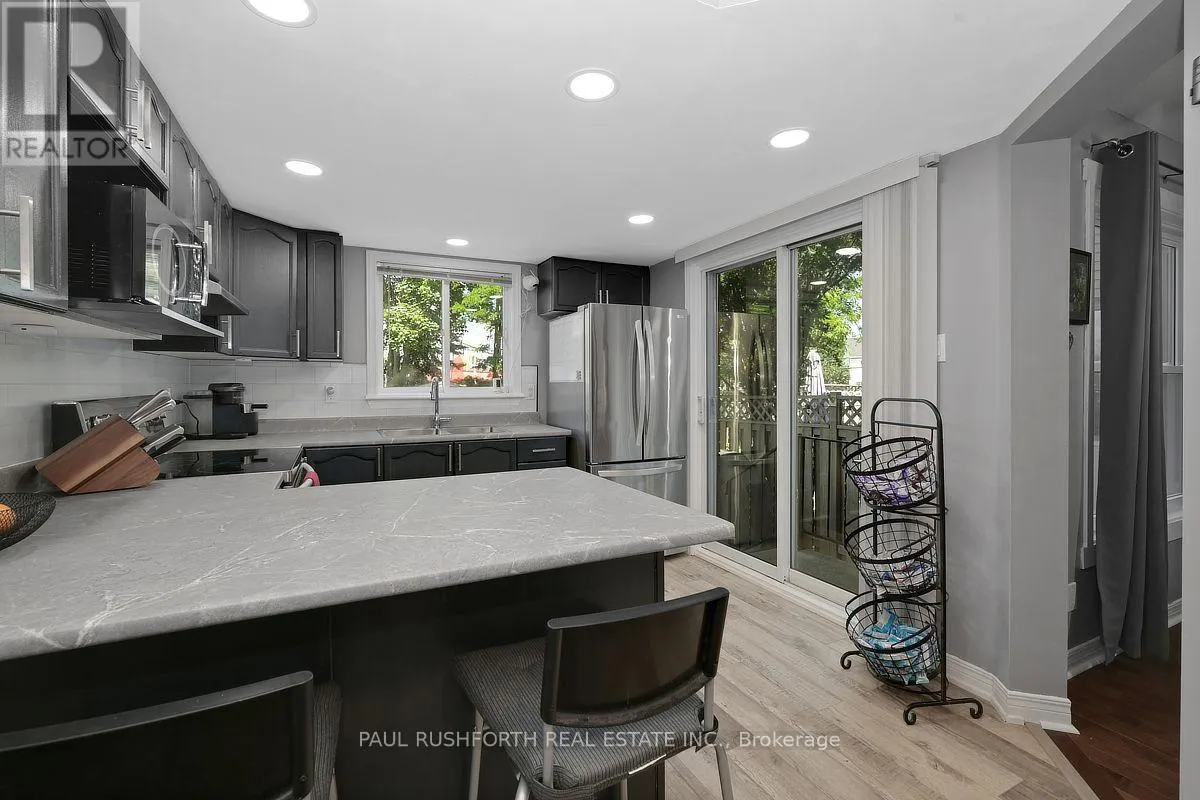 29 GRENADIER WAY