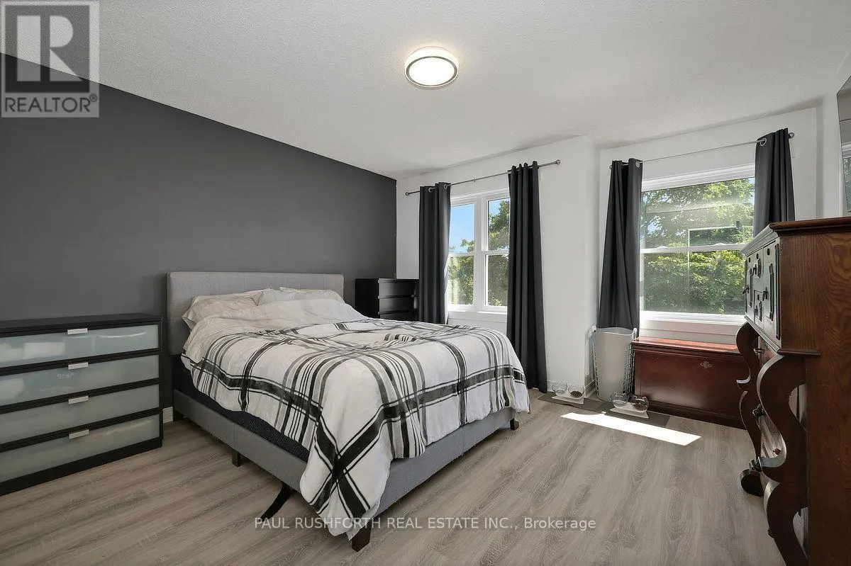 29 GRENADIER WAY