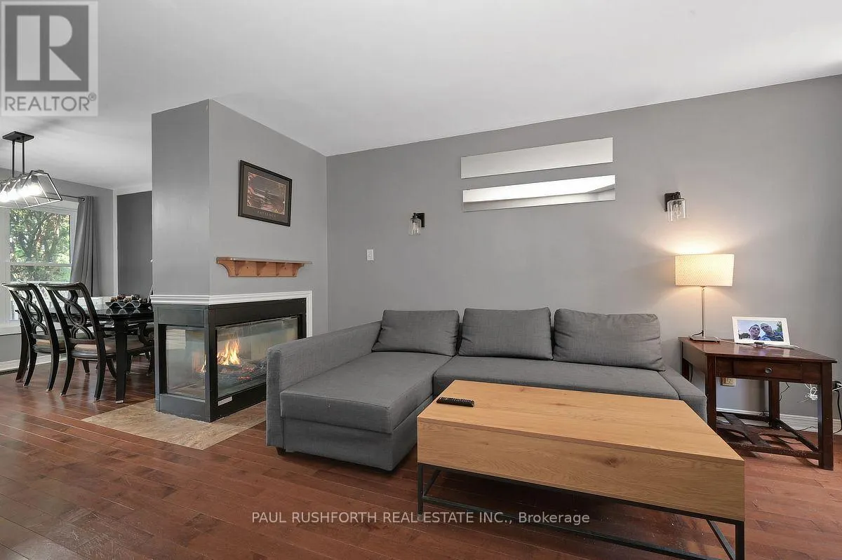 29 GRENADIER WAY