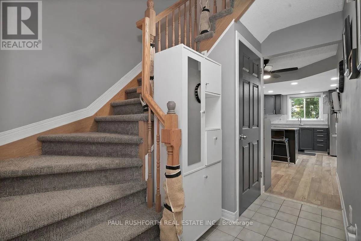 29 GRENADIER WAY