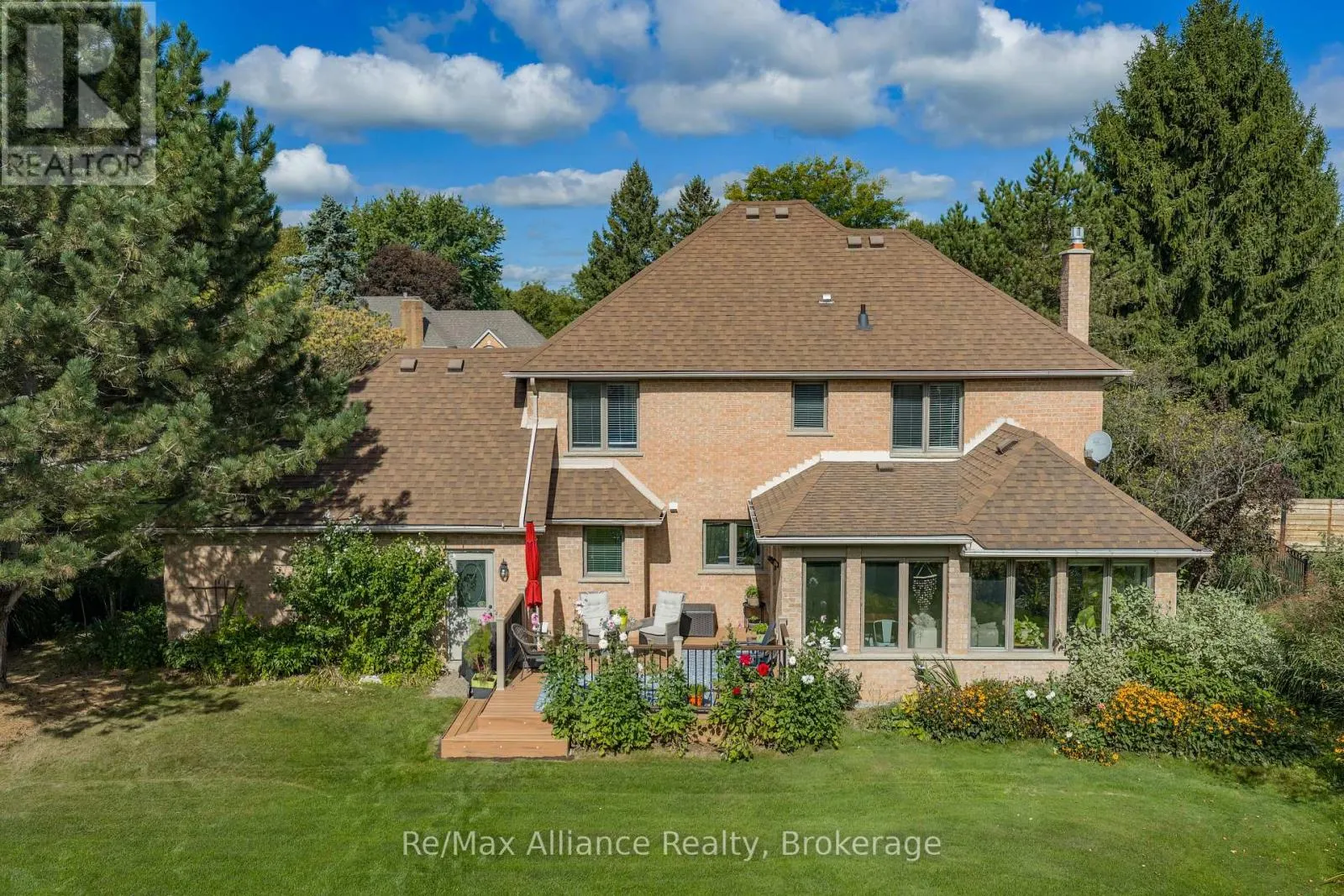 31 MEANDER CLOSE