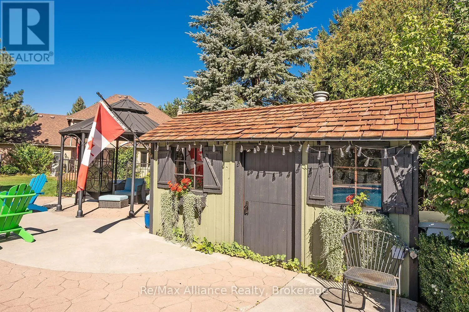 31 MEANDER CLOSE