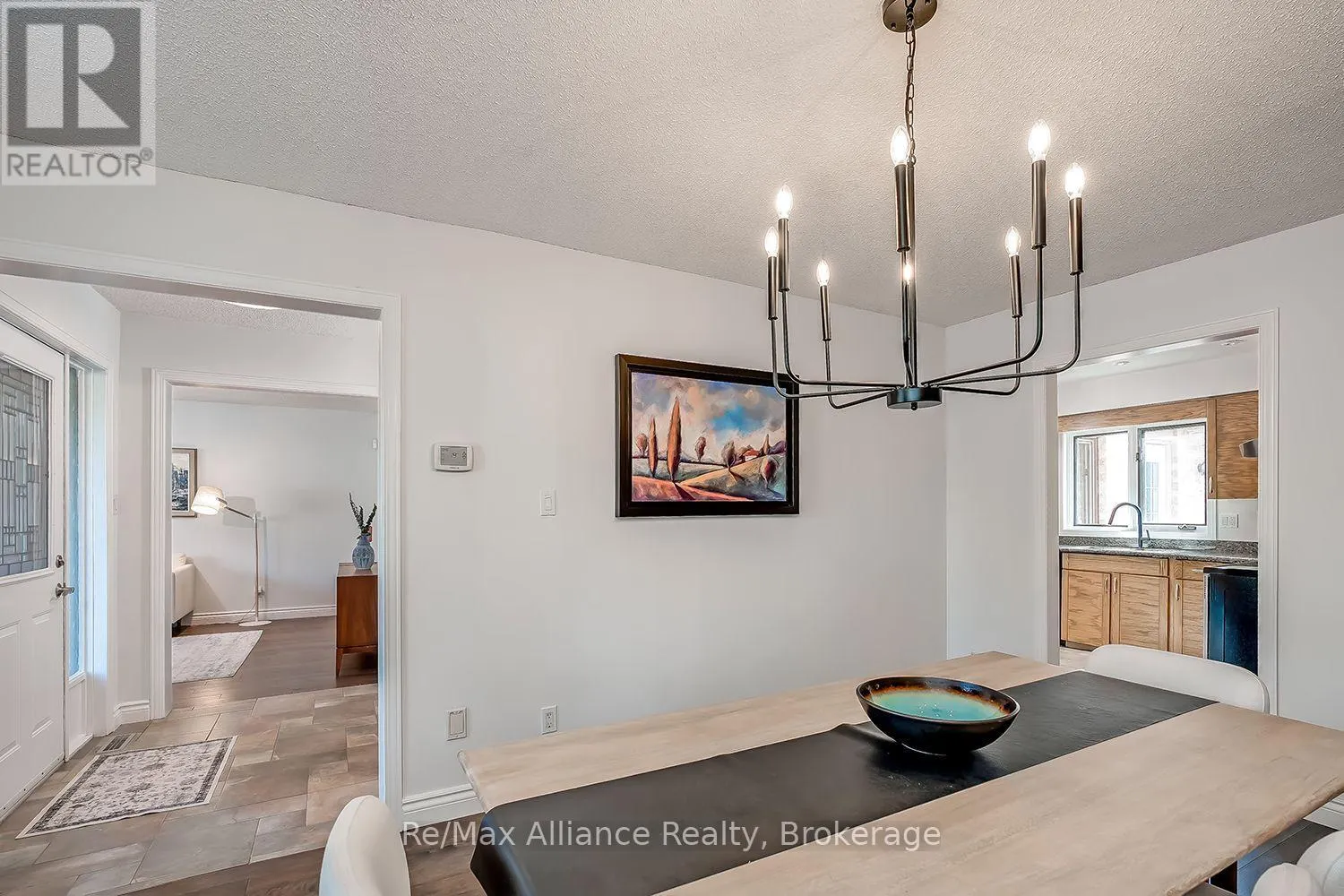 31 MEANDER CLOSE