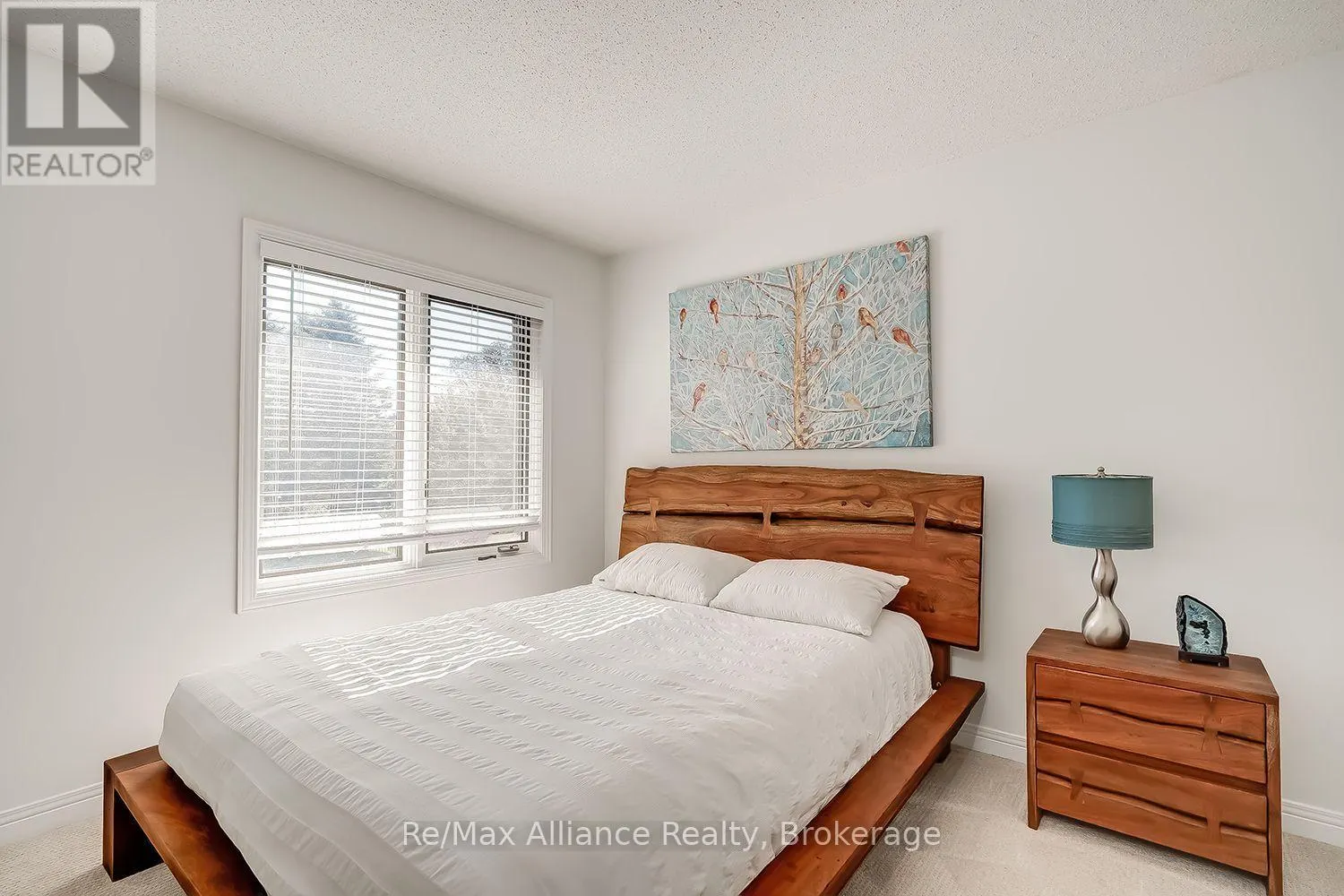 31 MEANDER CLOSE