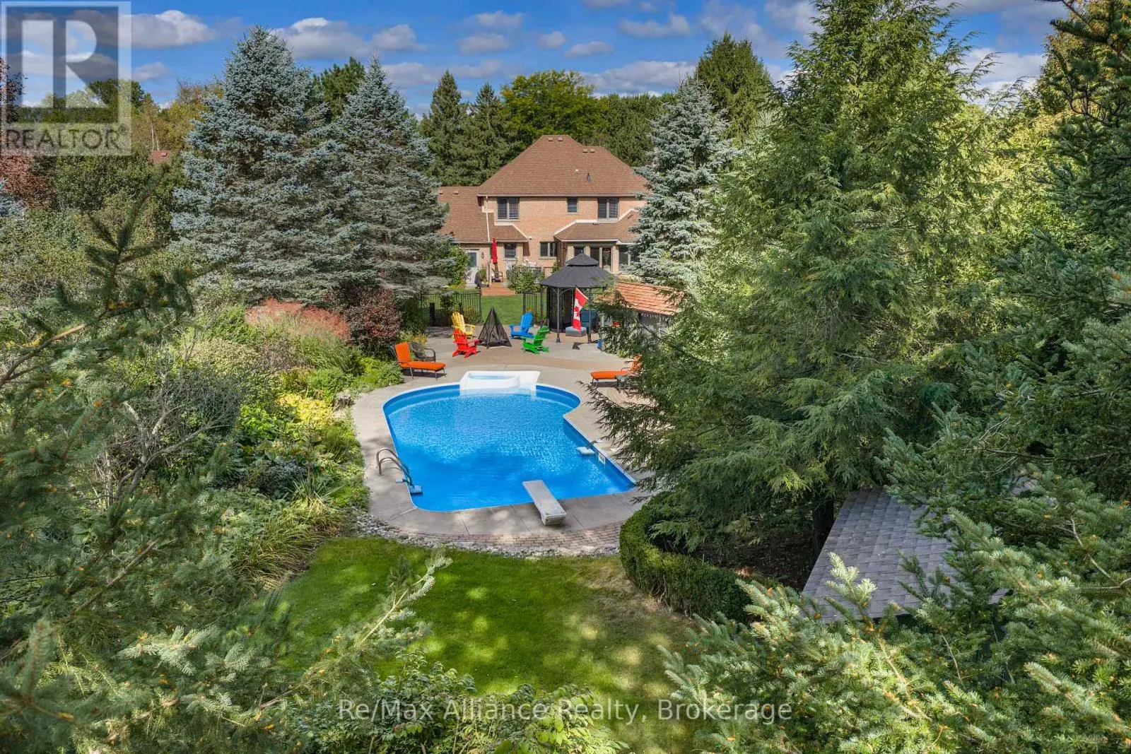 31 MEANDER CLOSE