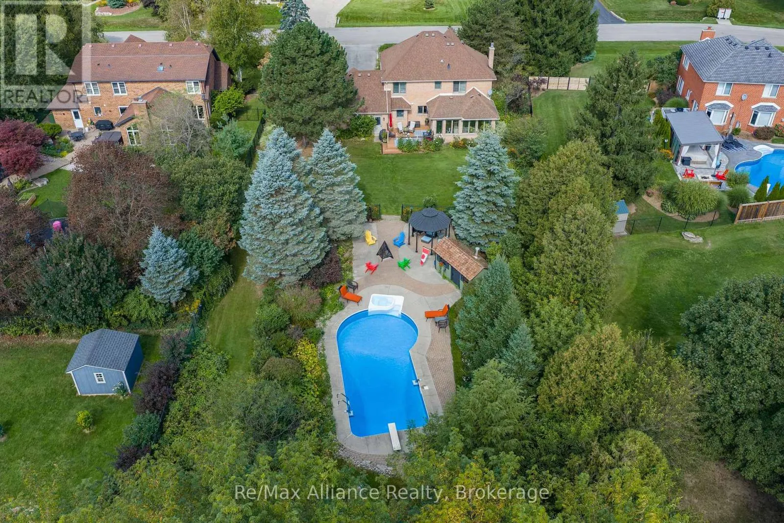 31 MEANDER CLOSE