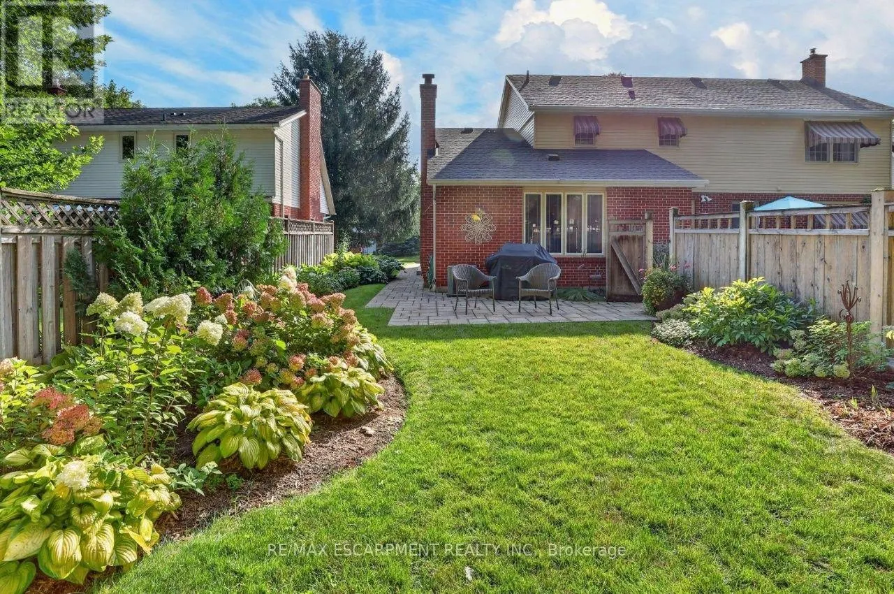 4272 VILLAGE PARK DRIVE