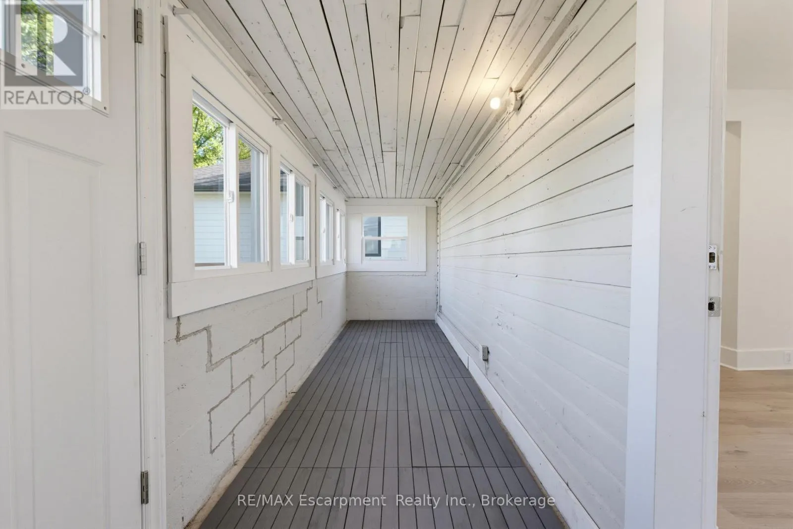 #1 - 11 CHARLES STREET ##1