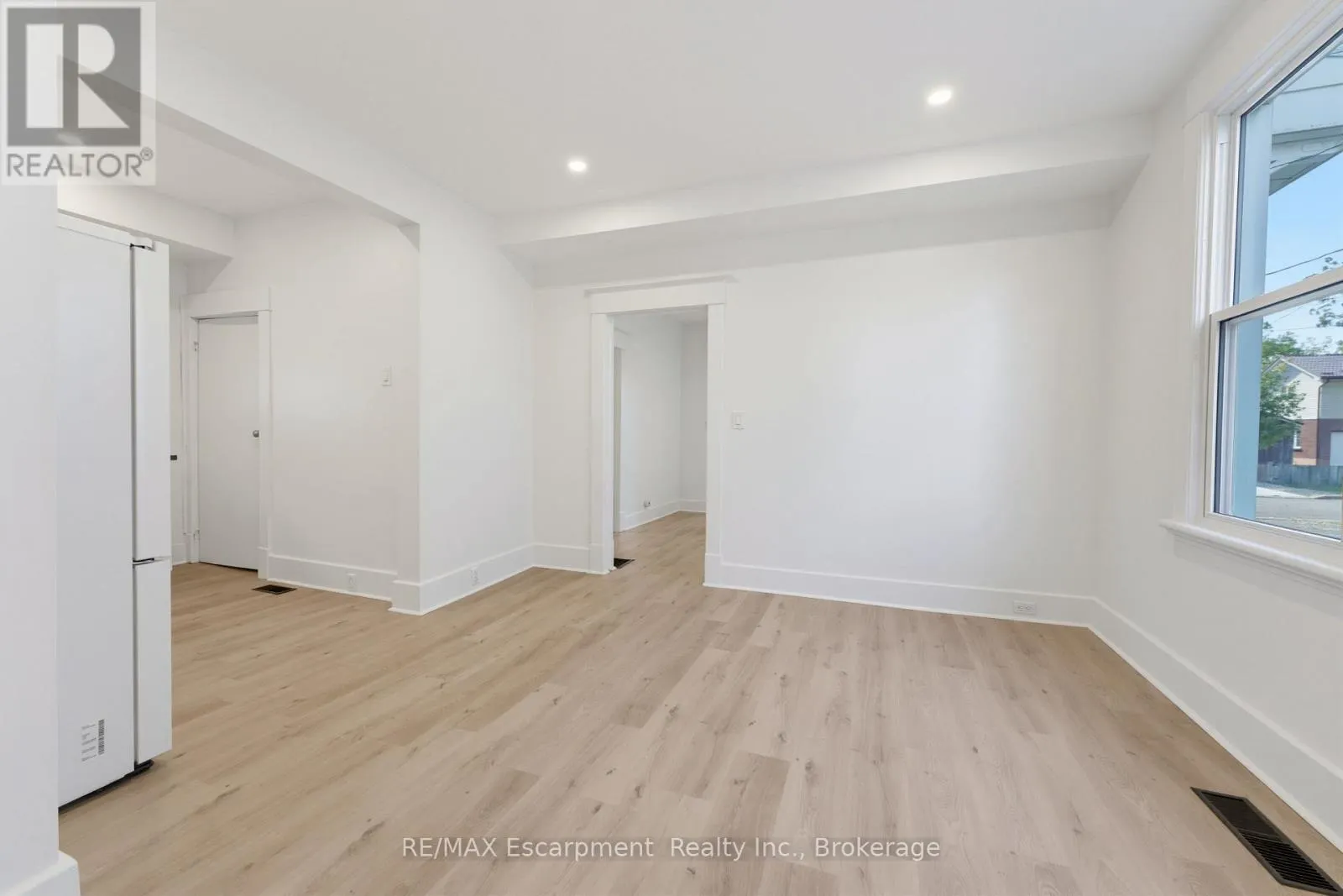 #1 - 11 CHARLES STREET ##1